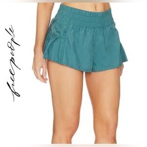 READ DSCPTION NWOT FP Movement Get Your Flirt on Shorts in Teal - L